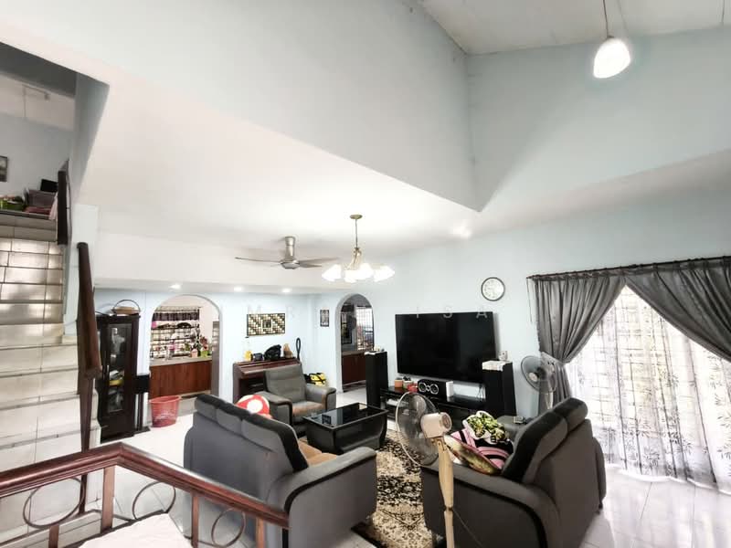 Rumah Banglo untuk Dijual di Kasturi Heights (Nilai) - Imran Isa - Living Room - PropertyGuru.com.my