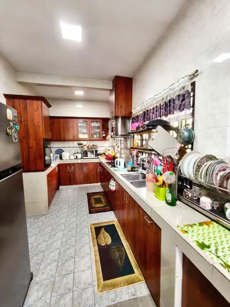 Rumah Banglo untuk Dijual di Kasturi Heights (Nilai) - Imran Isa - Kitchen - PropertyGuru.com.my