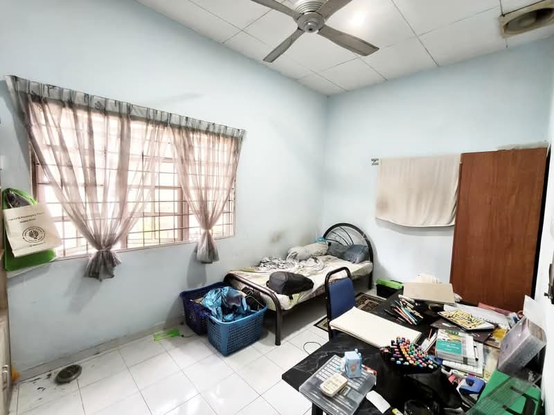 Rumah Banglo untuk Dijual di Kasturi Heights (Nilai) - Imran Isa - Bedroom - PropertyGuru.com.my