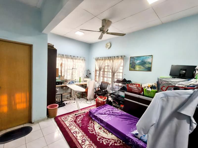 Rumah Banglo untuk Dijual di Kasturi Heights (Nilai) - Imran Isa - Study - PropertyGuru.com.my
