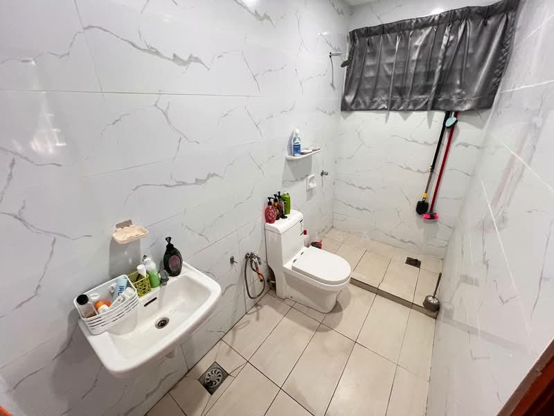 Rumah Banglo untuk Dijual di Kasturi Heights (Nilai) - Imran Isa - Bathroom - PropertyGuru.com.my