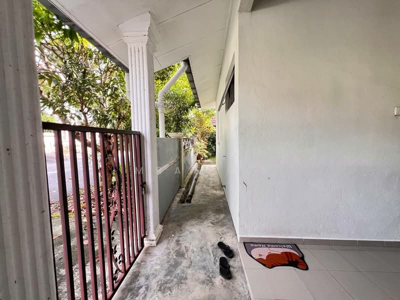 Rumah Banglo untuk Dijual di Kasturi Heights (Nilai) - Imran Isa - Exterior - PropertyGuru.com.my