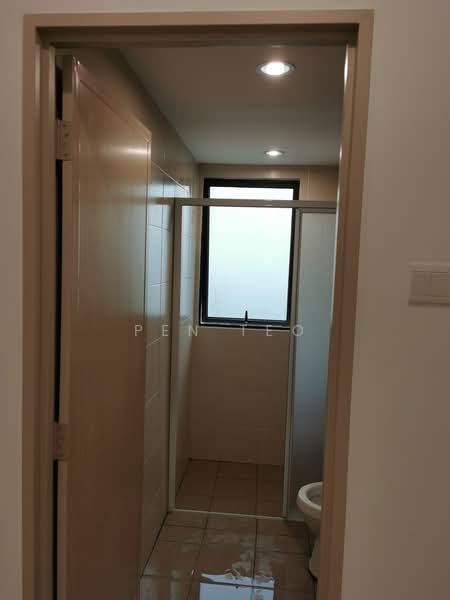 Kondominium untuk Dijual di Ramah Pavilion - Pen Teo - Bathroom - PropertyGuru.com.my