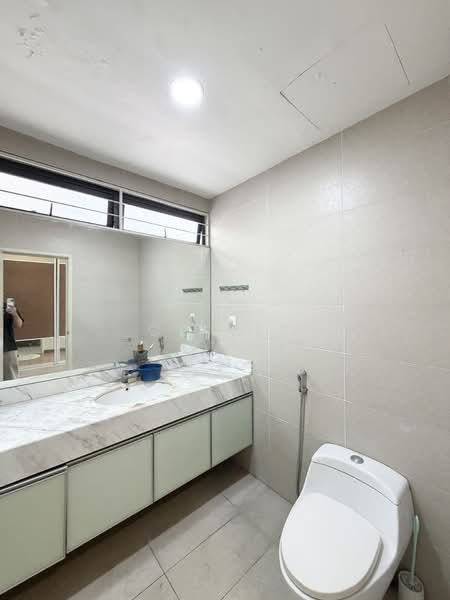 Condominium for Sale at Savanna 2 - CK Yee - Bathroom - PropertyGuru.com.my