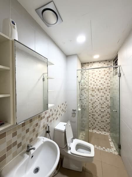 Condominium for Sale at Savanna 2 - CK Yee - Bathroom - PropertyGuru.com.my