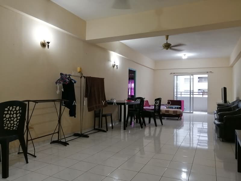 Kondominium untuk Disewa di Endah Ria - Lai Yat Foo - Living Room - PropertyGuru.com.my