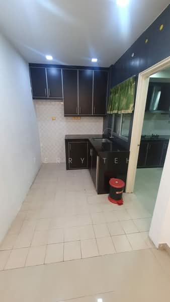 Condominium for Sale at Kinrara Mas - Terry Teh - Kitchen - PropertyGuru.com.my