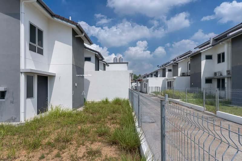 Rumah Teres 2 Tingkat untuk Dijual di Bandar Bukit Raja (Klang) - Jason Tan - Exterior - PropertyGuru.com.my