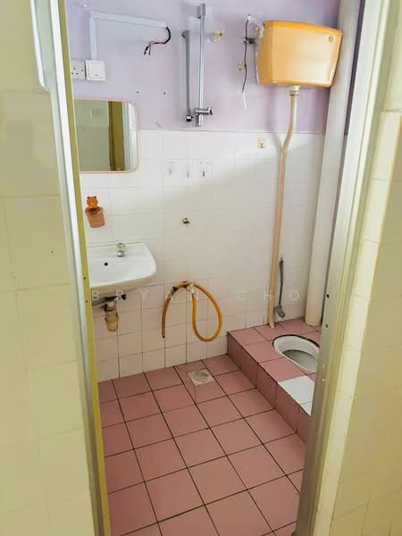 2-storey Terraced House for Sale in Bandar Mahkota Cheras (Cheras) - Bryan Cho - Bathroom - PropertyGuru.com.my