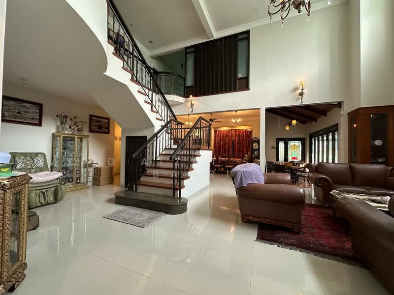 Bungalow for Sale in Usj 17 (Subang Jaya) - Mohd Aizat Saiful Bahri - Living Room - PropertyGuru.com.my