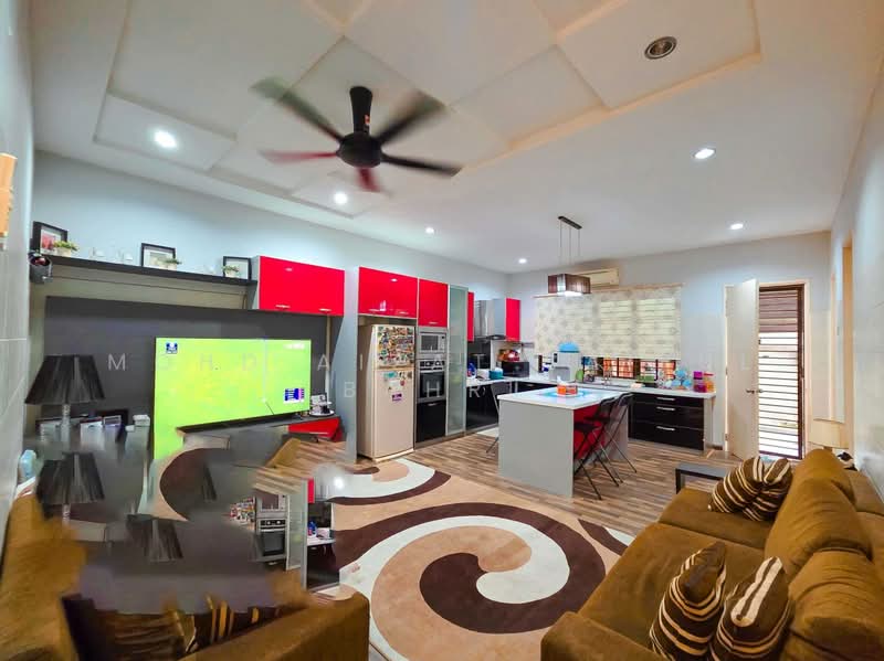 Semi-Detached House for Sale in Bandar Nusaputra (Puchong) - Mohd Aizat Saiful Bahri - Living Room - PropertyGuru.com.my