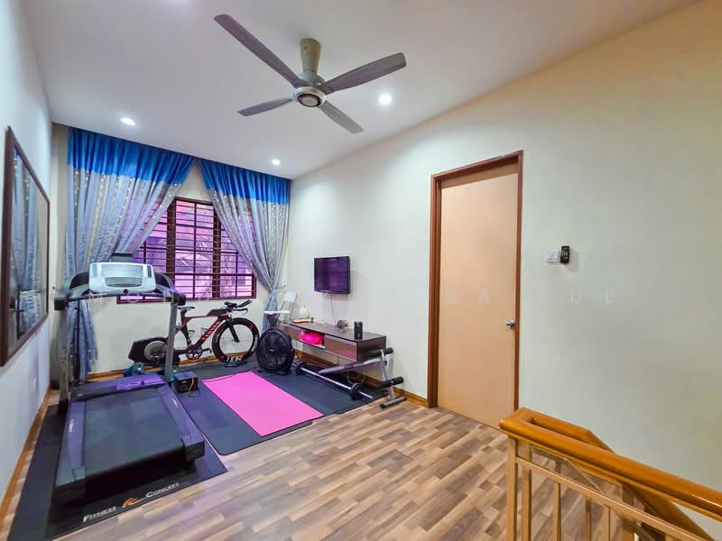 Semi-Detached House for Sale in Bandar Nusaputra (Puchong) - Mohd Aizat Saiful Bahri - Gym - PropertyGuru.com.my