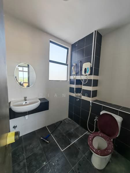 Apartment for Rent at Seri Austin Residence (Pangsapuri Seri Austin) - Dian JB - Bathroom - PropertyGuru.com.my