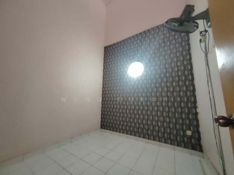 Rumah Teres 1 Tingkat untuk Dijual di Taman Molek (Johor Bahru) - Wong Ouray - PropertyGuru.com.my