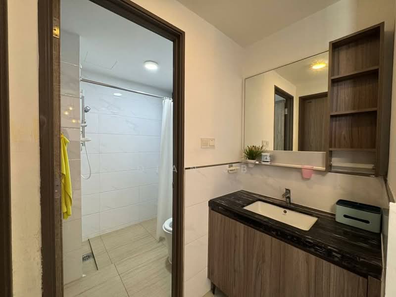 Service Residence for Sale at Country Garden Central Park - Dian JB - Bathroom - PropertyGuru.com.my