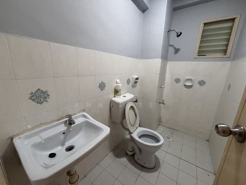 Apartment for Sale at Vista Seri Alam - Annie Tee - PropertyGuru.com.my