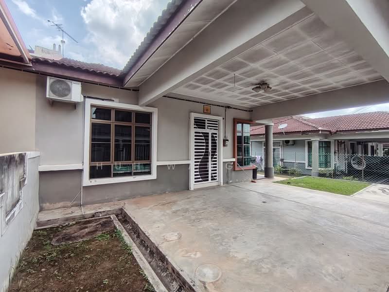 Semi-Detached House for Sale in Taman Saujana Permai (Bukit Katil) - Shuh Wang Yee - Exterior - PropertyGuru.com.my