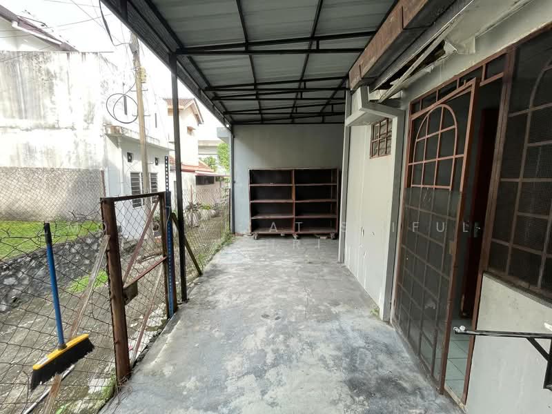 Rumah Teres 2 Tingkat untuk Dijual di Usj 9 (Subang Jaya) - Mohd Aizat Saiful Bahri - Exterior - PropertyGuru.com.my