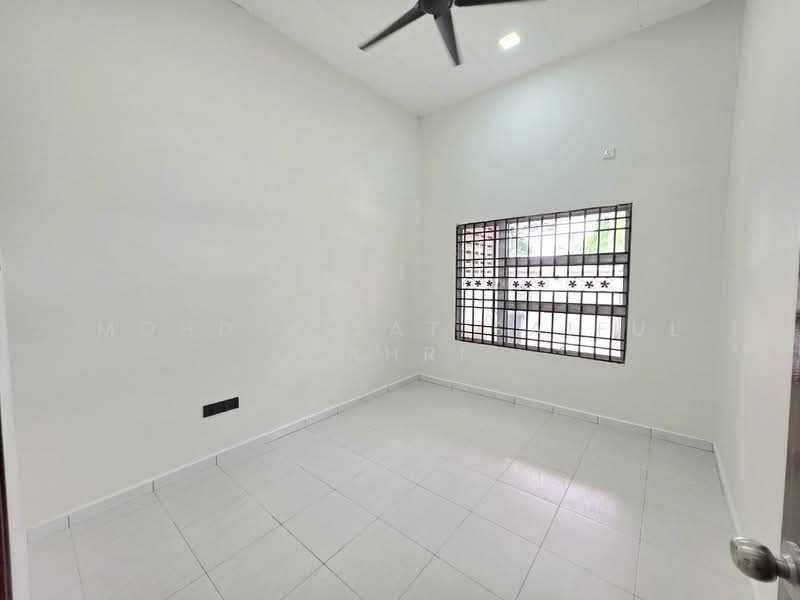 1-storey Terraced House for Sale in Banting (Selangor) - Mohd Aizat Saiful Bahri - Interior - PropertyGuru.com.my