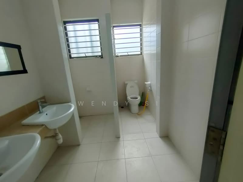 2-storey Terraced House for Sale in Setia Alam (Selangor) - Wendy Si - Bathroom - PropertyGuru.com.my