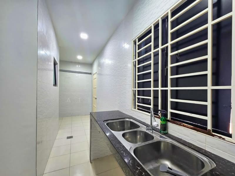 2.5-storey Terraced House for Sale in Sungai Buloh (Selangor) - Fatin Ismail - Interior - PropertyGuru.com.my
