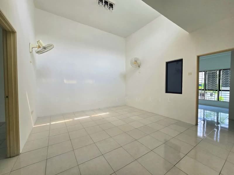 2.5-storey Terraced House for Sale in Sungai Buloh (Selangor) - Fatin Ismail - Interior - PropertyGuru.com.my