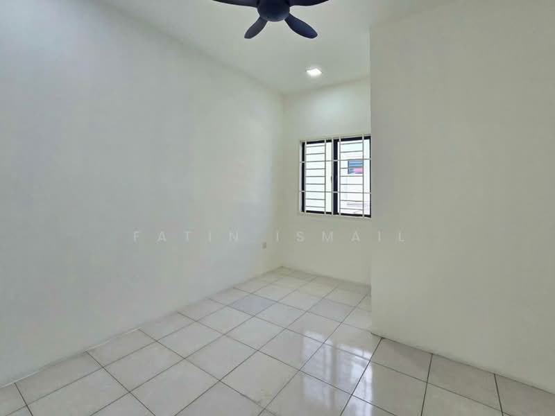 2.5-storey Terraced House for Sale in Sungai Buloh (Selangor) - Fatin Ismail - PropertyGuru.com.my