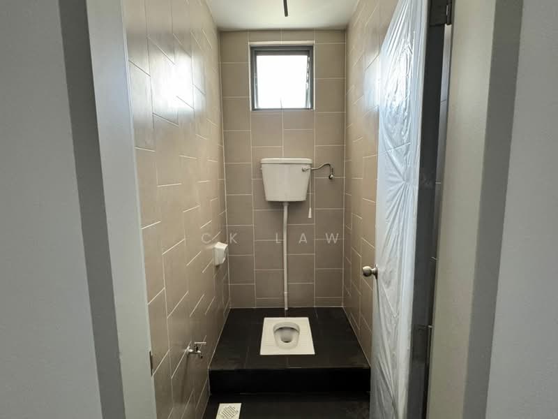 Shop / Office for Rent in Setia Ecohill (Semenyih) - CK Law - Bathroom - PropertyGuru.com.my