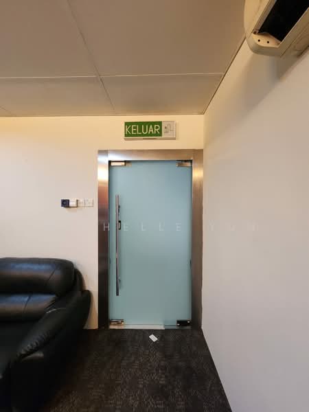 Office for Rent in KLCC (KL City Centre) - Michelle Yun - Entrance - PropertyGuru.com.my