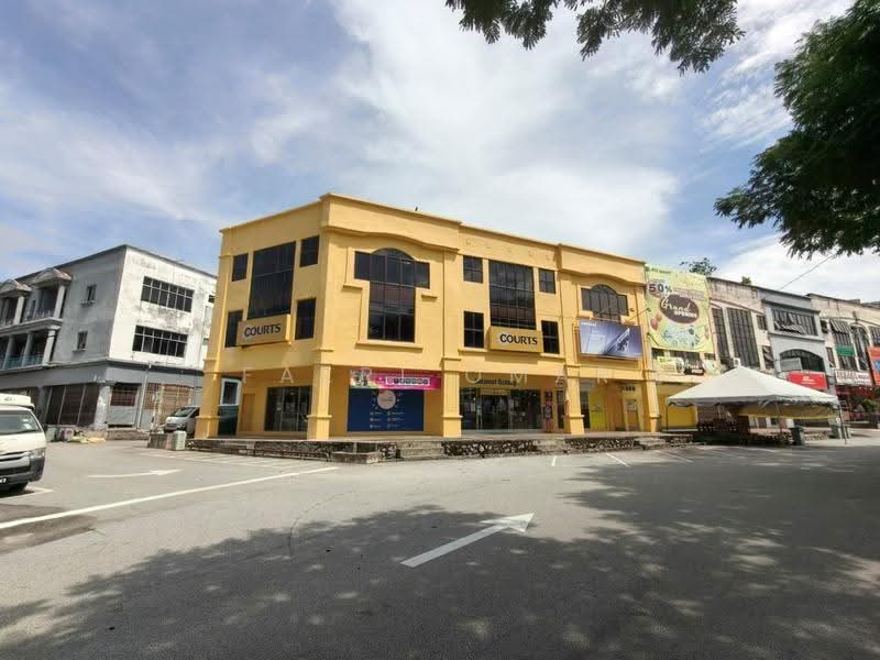 Shop / Office for Sale in Bandar Baru Nilai (Nilai) - Fazri Omar - PropertyGuru.com.my