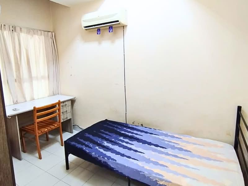 Pangsapuri untuk Disewa di University Place (Plaza Ivory) - Sunny Tse - Bedroom - PropertyGuru.com.my