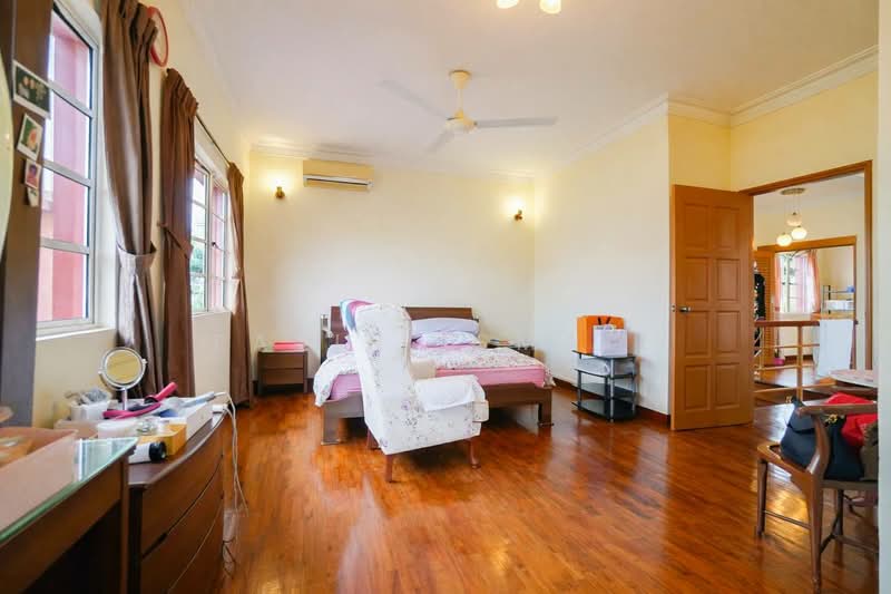 Bungalow for Sale in Ampang Jaya (Ampang) - Fatin Ismail - Bedroom - PropertyGuru.com.my
