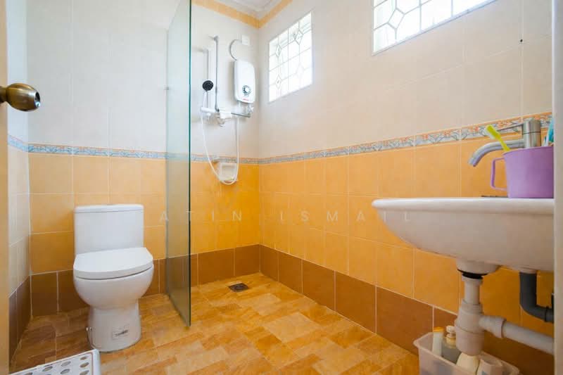 Bungalow for Sale in Ampang Jaya (Ampang) - Fatin Ismail - Bathroom - PropertyGuru.com.my