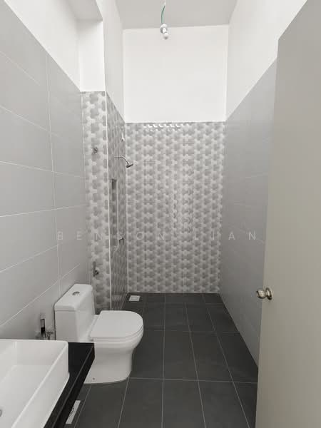 Rumah Teres 1 Tingkat untuk Disewa di Shah Alam (Selangor) - Benson Lian - Bathroom - PropertyGuru.com.my