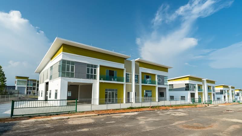 Semi-D Factory for Rent in Ayer Keroh (Melaka) - William Chong - Exterior - PropertyGuru.com.my