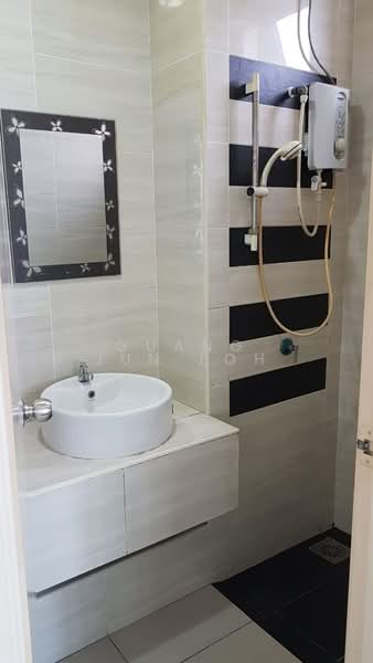 Servis Apartment untuk Dijual di D'Summit Residences - Guang Jun Loh - PropertyGuru.com.my