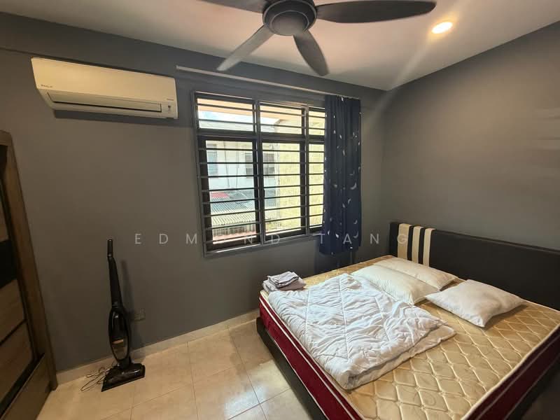 2-storey Terraced House for Sale in Taman Johor Jaya (Johor Bahru) - Edmond Tang - Bedroom - PropertyGuru.com.my