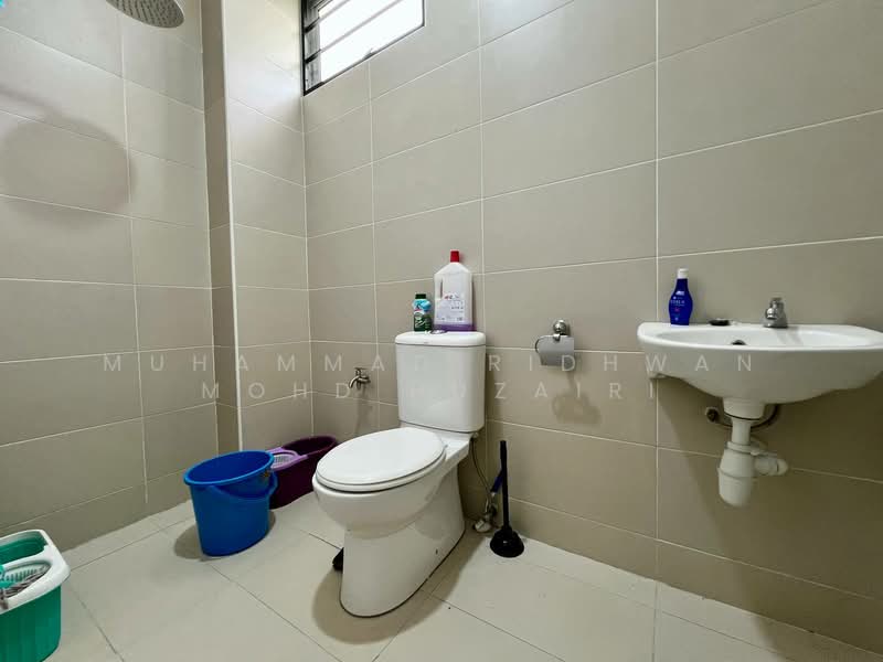 Semi-Detached House for Sale in Sepang (Selangor) - Muhammad Ridhwan Mohd Huzairi - Bathroom - PropertyGuru.com.my