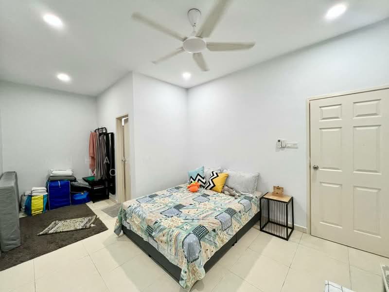 Semi-Detached House for Sale in Sepang (Selangor) - Muhammad Ridhwan Mohd Huzairi - Bedroom - PropertyGuru.com.my