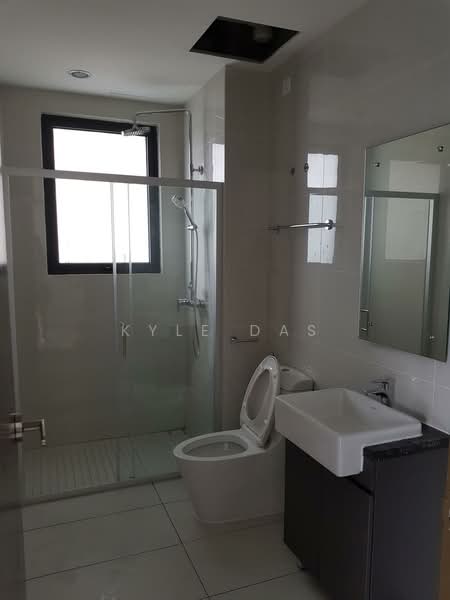 Kondominium untuk Dijual di Amberside @ Country Garden Danga Bay - Kyle Das - Bathroom - PropertyGuru.com.my