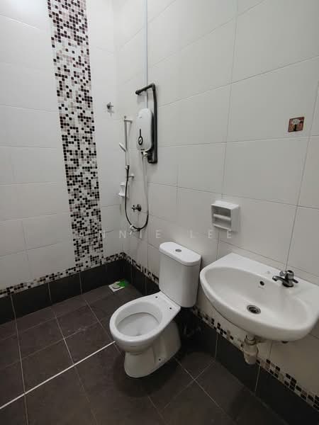 Rumah Kluster untuk Disewa di Bukit Indah (Iskandar Puteri (Nusajaya)) - Annie Lee - Bathroom - PropertyGuru.com.my