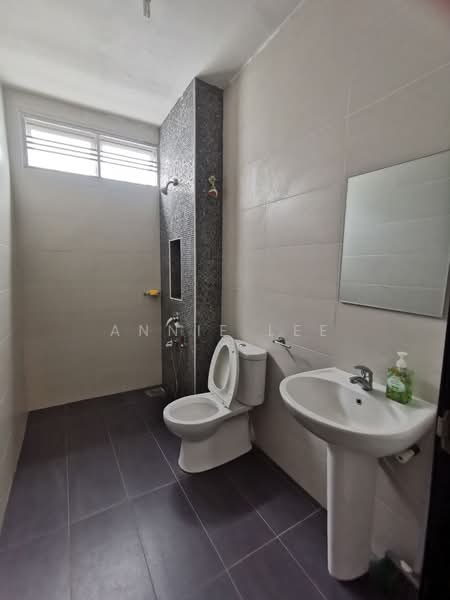 Cluster House for Rent in Bukit Indah (Iskandar Puteri (Nusajaya)) - Annie Lee - Bathroom - PropertyGuru.com.my
