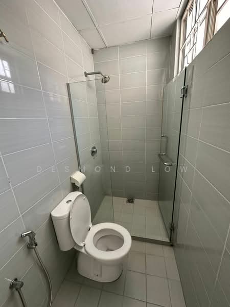Kondominium untuk Disewa di Bukit Robson Condominium - Desmond Low - Bathroom - PropertyGuru.com.my