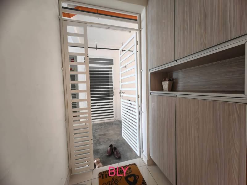 For Rent - Trifolis