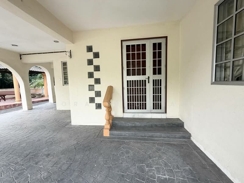 Rumah Berkembar untuk Dijual di Seksyen 9 (Petaling Jaya) - Noraini Dahan - Exterior - PropertyGuru.com.my