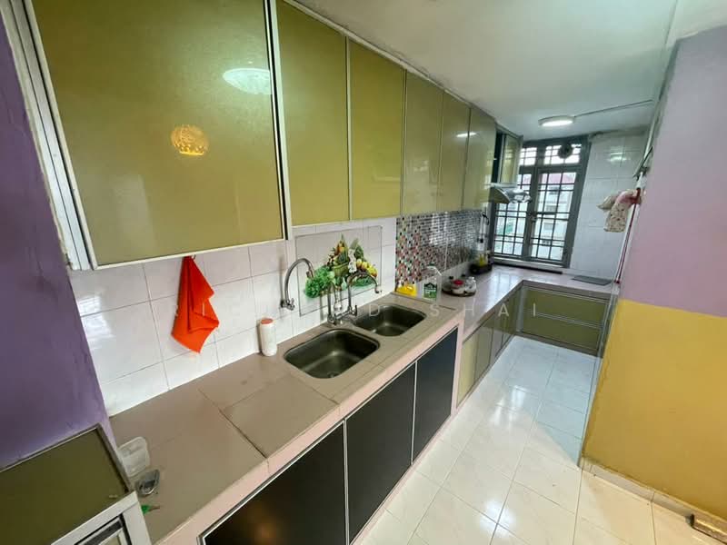 Flat for Sale at Rumah Pangsa Permas Jaya - Richard Shai - Kitchen - PropertyGuru.com.my