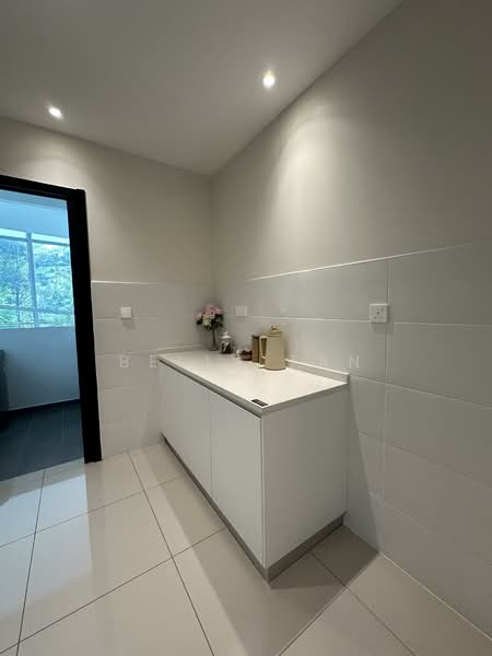 Service Residence for Sale at Vista Tiara (MBW Bay) - Bella Tan - Interior - PropertyGuru.com.my