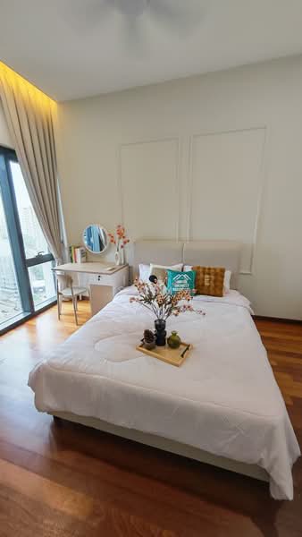 Service Residence for Rent at Sapphire Paradigm - Lai Mee Sum - Middle Bedroom 2 - PropertyGuru.com.my