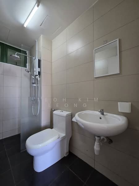 Condominium for Sale at Skycube - Teoh Kim Leong - Bathroom - PropertyGuru.com.my
