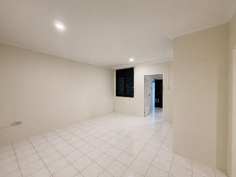 Rumah Teres 2 Tingkat untuk Dijual di Satok (Kuching) - Bong Xian - Living Room - PropertyGuru.com.my